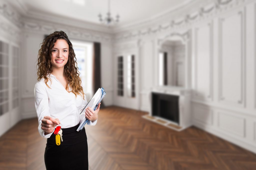 Aufgaben einer Immobilienmakler:in - Von Vermittlung bis Bewertung - Aufgabenbereich eines Immobilienmaklers einfach erklärt