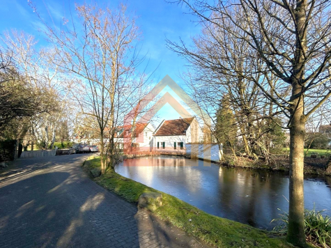 Kapitalanlage mit Seltenheitswert – Maisonette in denkmalgeschützter Hofanlage, 51067 Köln, Maisonettewohnung zum Kauf