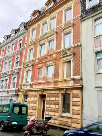 3-Zimmer-Wohnung und ca. 30 m² Spitzboden freuen sich auf einen „Neubeginn“!, 42107 Wuppertal, Etagenwohnung zum Kauf